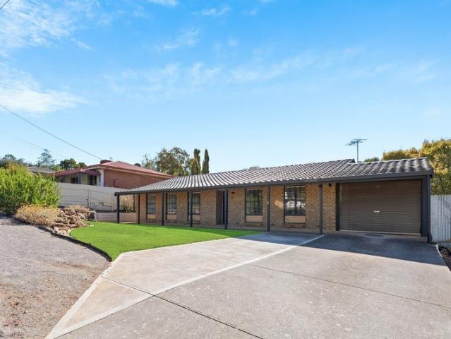 Renovated Family Home in a Peaceful Location!