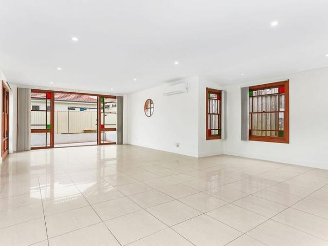 RENOVATED FAMILY HOME IN DRESS CIRCLE LOCALE