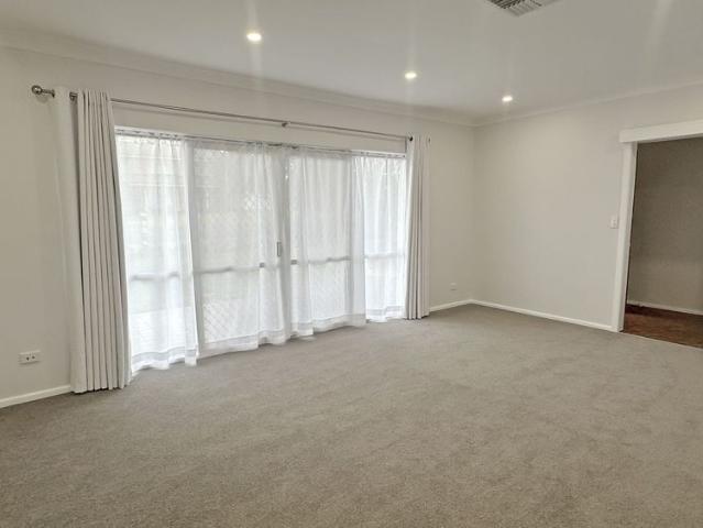 Renovated family home in South Dubbo featuring 4 bedrooms and 3 bathrooms!