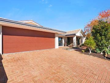 RENOVATED FAMILY HOME IN POPULAR LOCATION