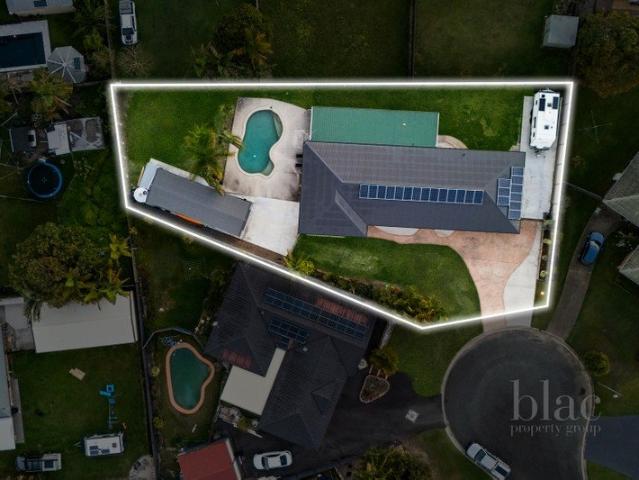 Renovated Family Home on 1210m2 with Pool, Powered Workshop & Room for All the Toys