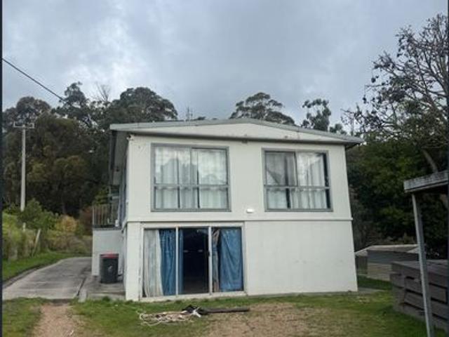 Renovated Family Home on 5.18 Acres