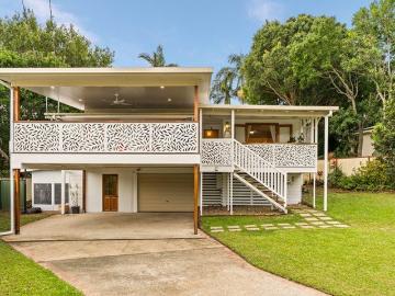 RENOVATED FAMILY HOME OFFERING AN UNBEATABLE LIFESTYLE SETTING