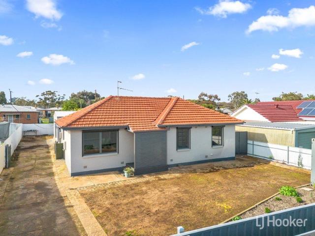 Renovated Family Home with an Incredible Shed!