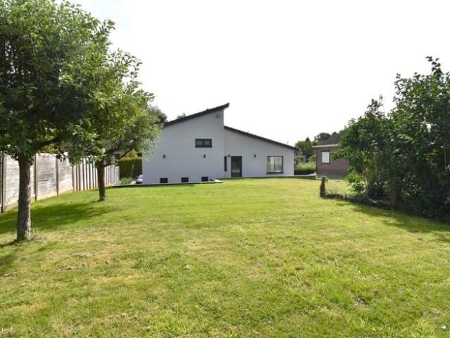 Renovated family home with garden and garage in Overijse