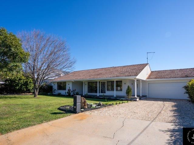 Renovated Family Living!