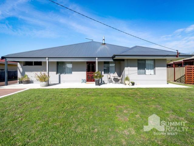 Renovated Family Living with a 100m² Powered Shed & Future Potential