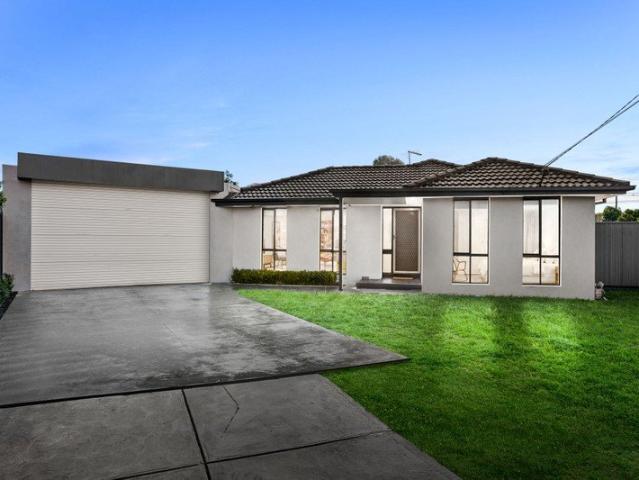 Renovated Family Living with an Incredible Six Car Garage