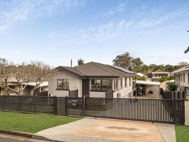 Renovated Family Living with Exceptional Space, Flexibility and Bayside Convenience