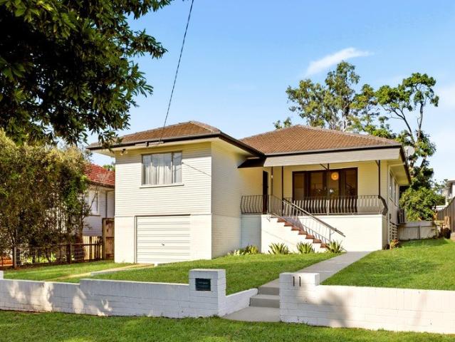 Renovated Family Living in a Prime Aspley School Catchment