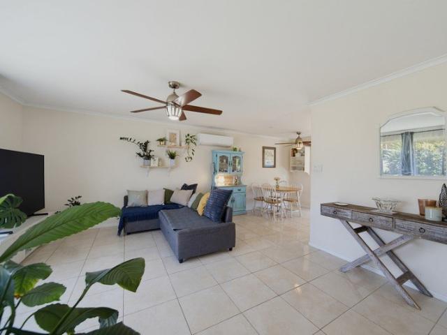 RENOVATED FAMILY LIVING IN ALGESTER
