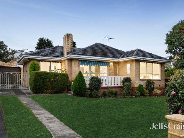 Renovated family living in prized East Doncaster Secondary zone