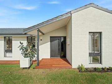 Renovated Family Living Just Moments from the Coast