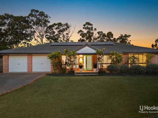 Renovated Family Living on a Generous 787sqm Block