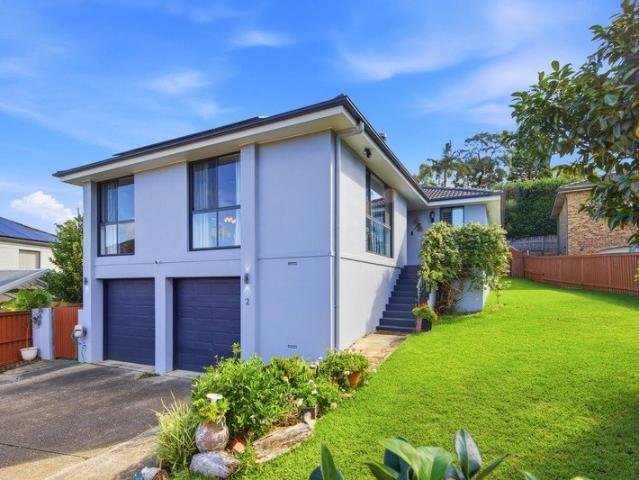 Renovated Family Poolside Entertainer, Enhanced by Smart Technology