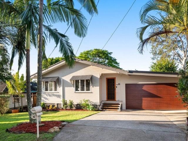 Renovated Family Residence | Mansfield Catchment