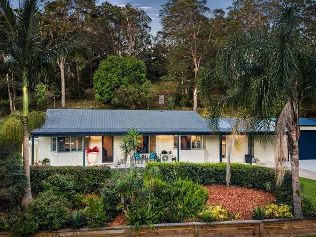 Renovated Family Retreat with Space, Privacy and Cooroy Convenience