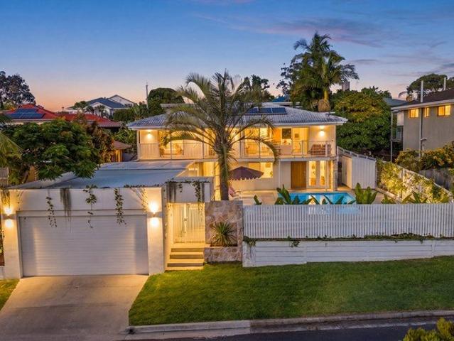 Renovated Family Sanctuary with Self Contained Dual Living Heart Of The TSS Precinct