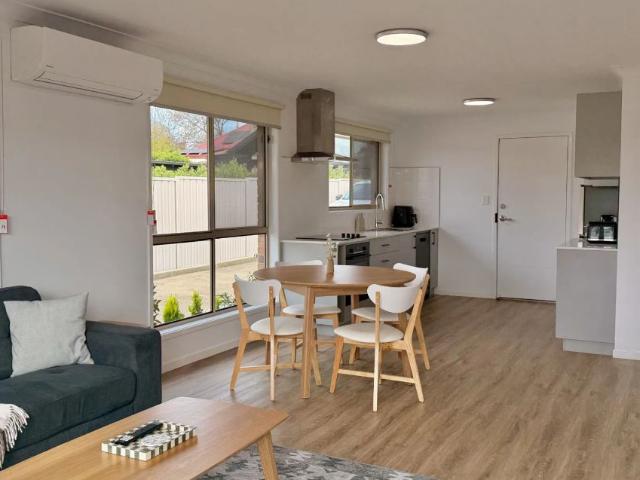 Renovated & Fully Furnished Apartment in Central Armidale Location