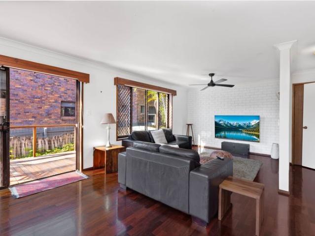Renovated Fully Furnished Coastal Oasis in the Heart of Mermaid Beach