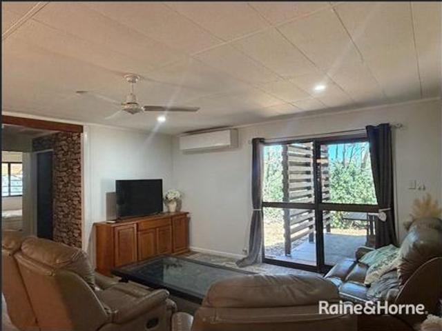 Renovated & Fully Furnished Home suitable for contractors workers