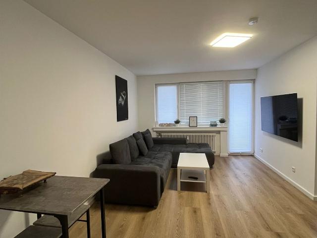 Renovated furnished 1 bedroom apartment with balcony and air conditioning in Düsseldorf Bilk