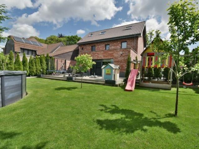 Renovated house in the center of Maleizen
