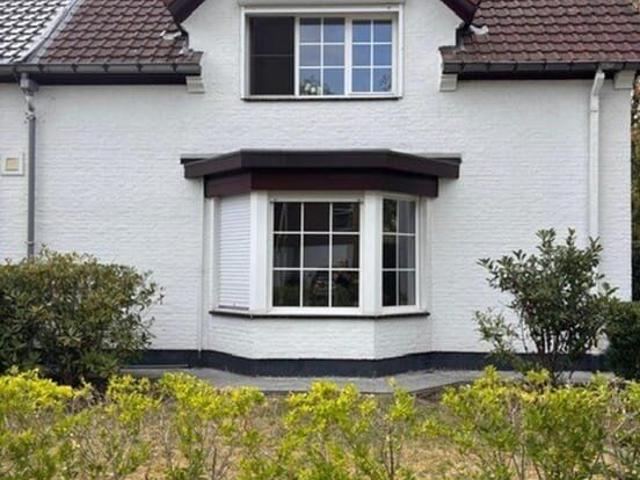 RENOVATED HOB WITH PRACTHGIE GARDEN IN SKW