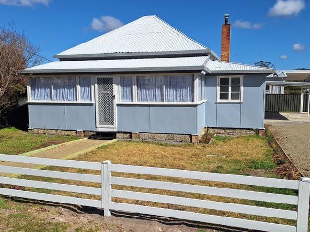 Renovated Home 4 Bedrooms Convenient Location