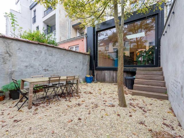 Renovated home, 3 bedrooms Anderlecht