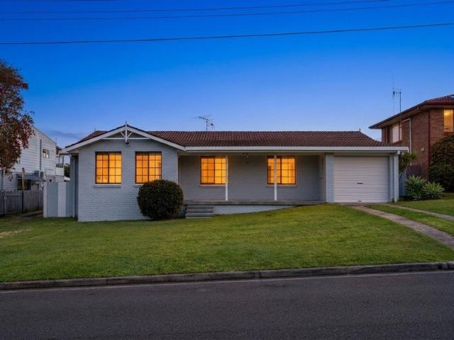 Renovated Home with Ocean Views!