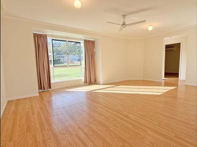 Renovated Home with pool & shed in popular Telina