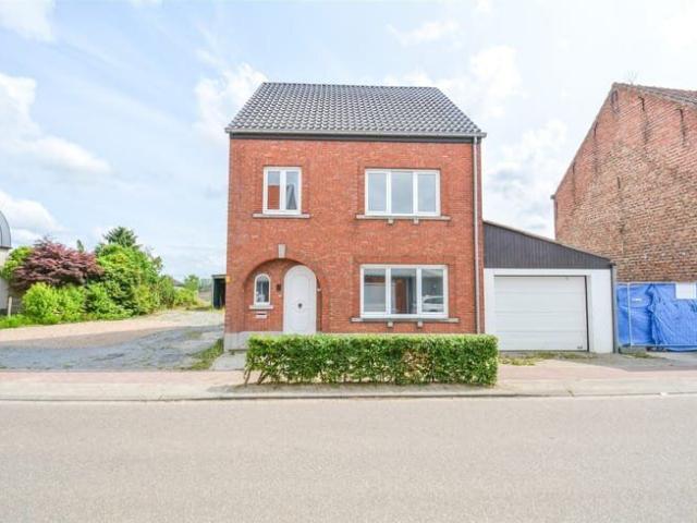 Renovated home with shed, stables and conservatory on a 32 a
