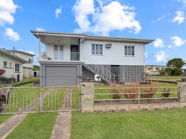 RENOVATED HOME CLOSE TO TOWN