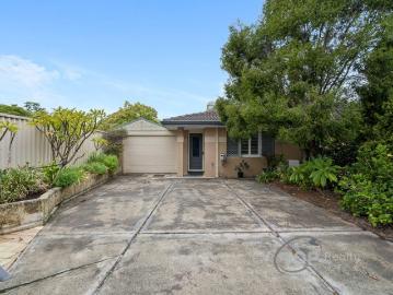 ALL OFFERS! RENOVATED HOME CLOSE TO SOUTHLANDS & SCHOOLS!