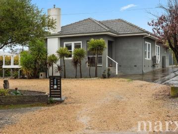 Renovated home in the heart of Angaston.