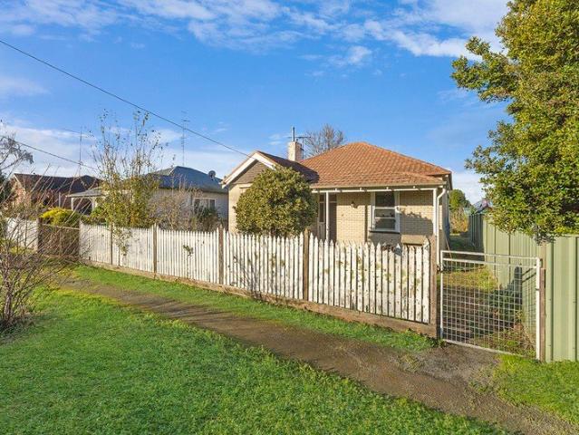 Renovated Home in a Quiet Hamilton Location