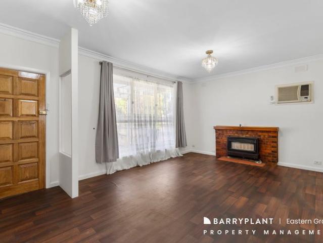 Renovated Home: New Kitchen, New Bathroom, Easy Commute & Double Carport!