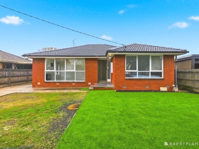 RENOVATED HOME ON A LARGE ALLOTMENT IN RGZ 1!