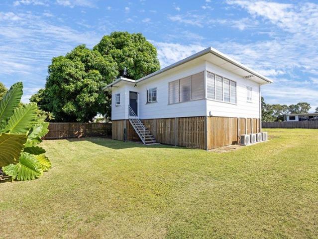 Renovated Home Quarter Acre Block 1,012m2