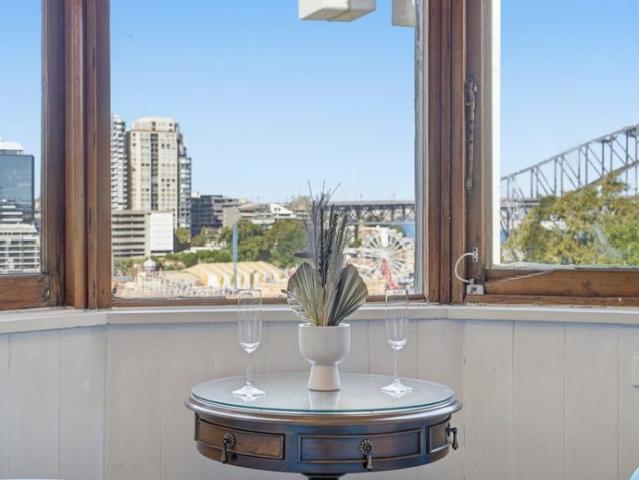 Renovated Harbourside Apartment with Iconic Sydney Harbour Bridge Views Fully Furnished
