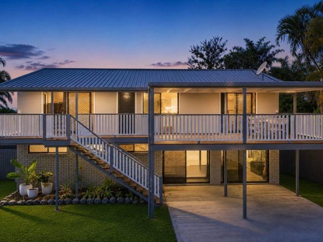 12 Days to Auction Relocating Owners Are Moving On | 720m2 Family Home with Exceptional Flexibility & Dual Living Potential