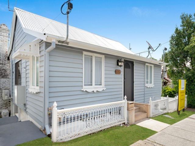 Renovated Inner City Cottage with Outstanding Income Potential