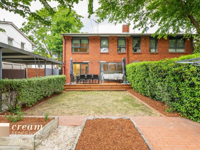 Renovated Inner South Gem with North Facing Entertaining