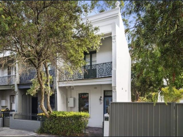 Thoroughly Renovated Tri Level Terrace in Prestigious Northern Annandale