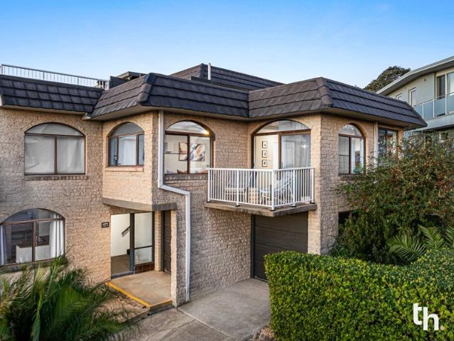 Renovated One Bedder with City Views and Coastal Postcode