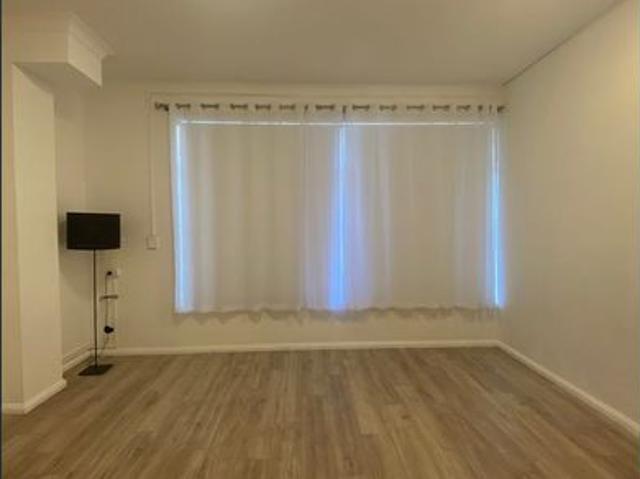RENOVATED ONE BEDROOM APARTMENT