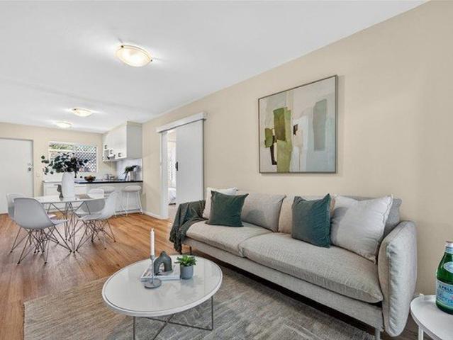 Renovated Low Maintenance Living in Convenient Joondanna Location