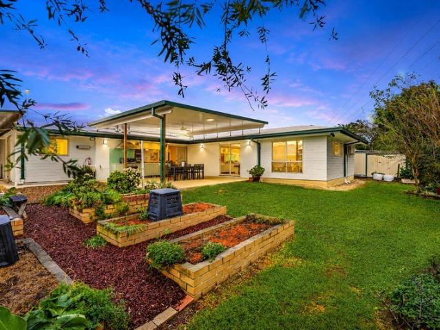 Renovated, Loaded with Extras and Ready to Enjoy on a Private 709m2 Block
