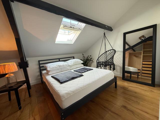 Renovated loft apartment near La Defense
